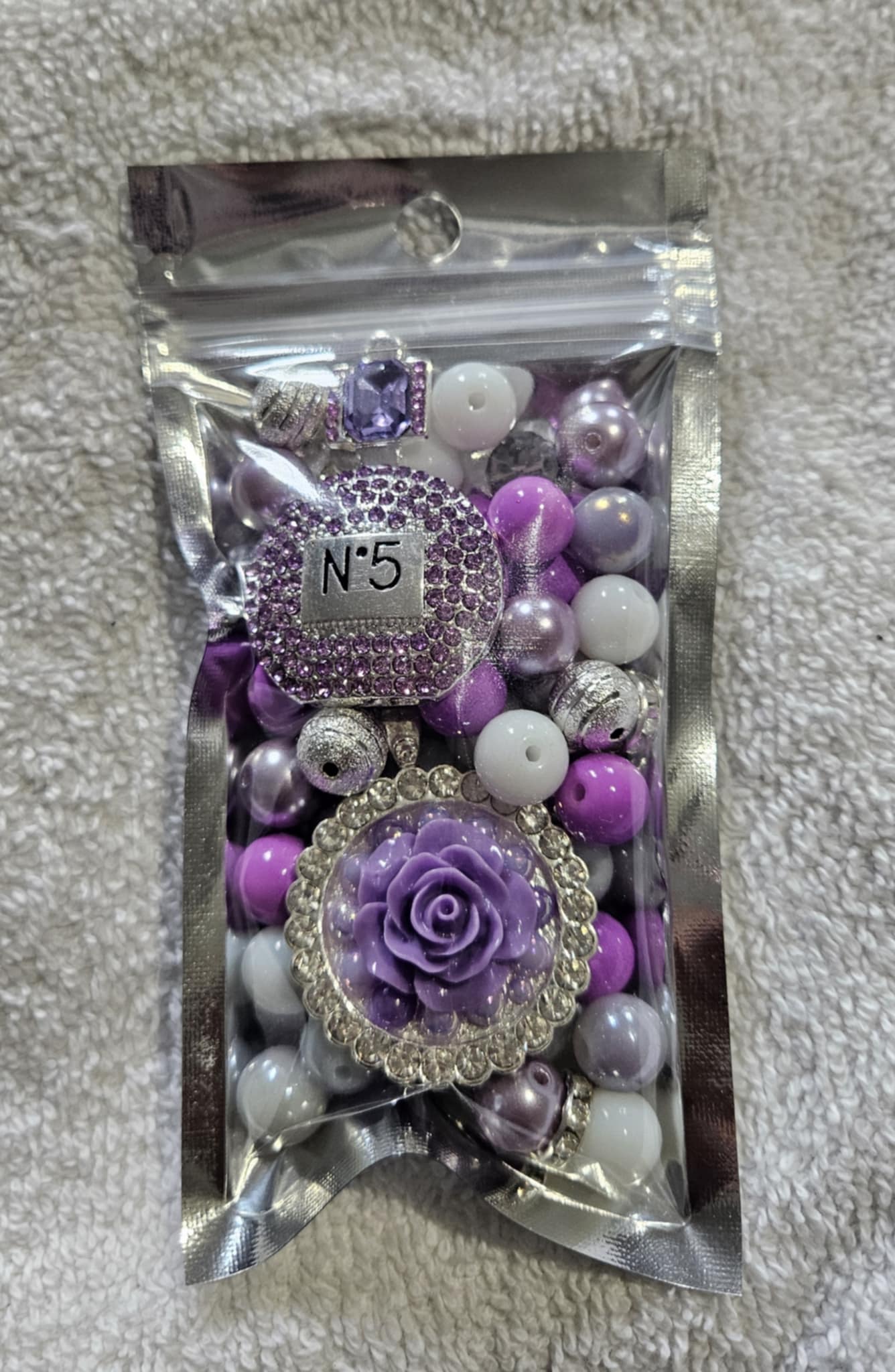 Flower two stack 10mm bead pack/Each