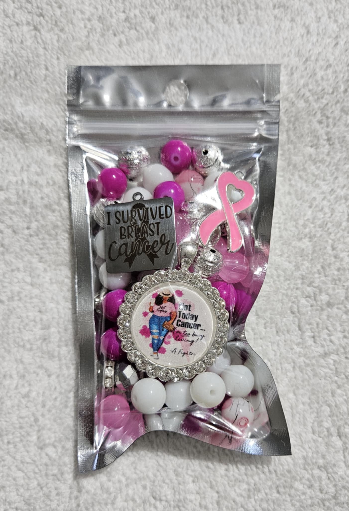 Breast cancer two stack 10mm bead pack/each