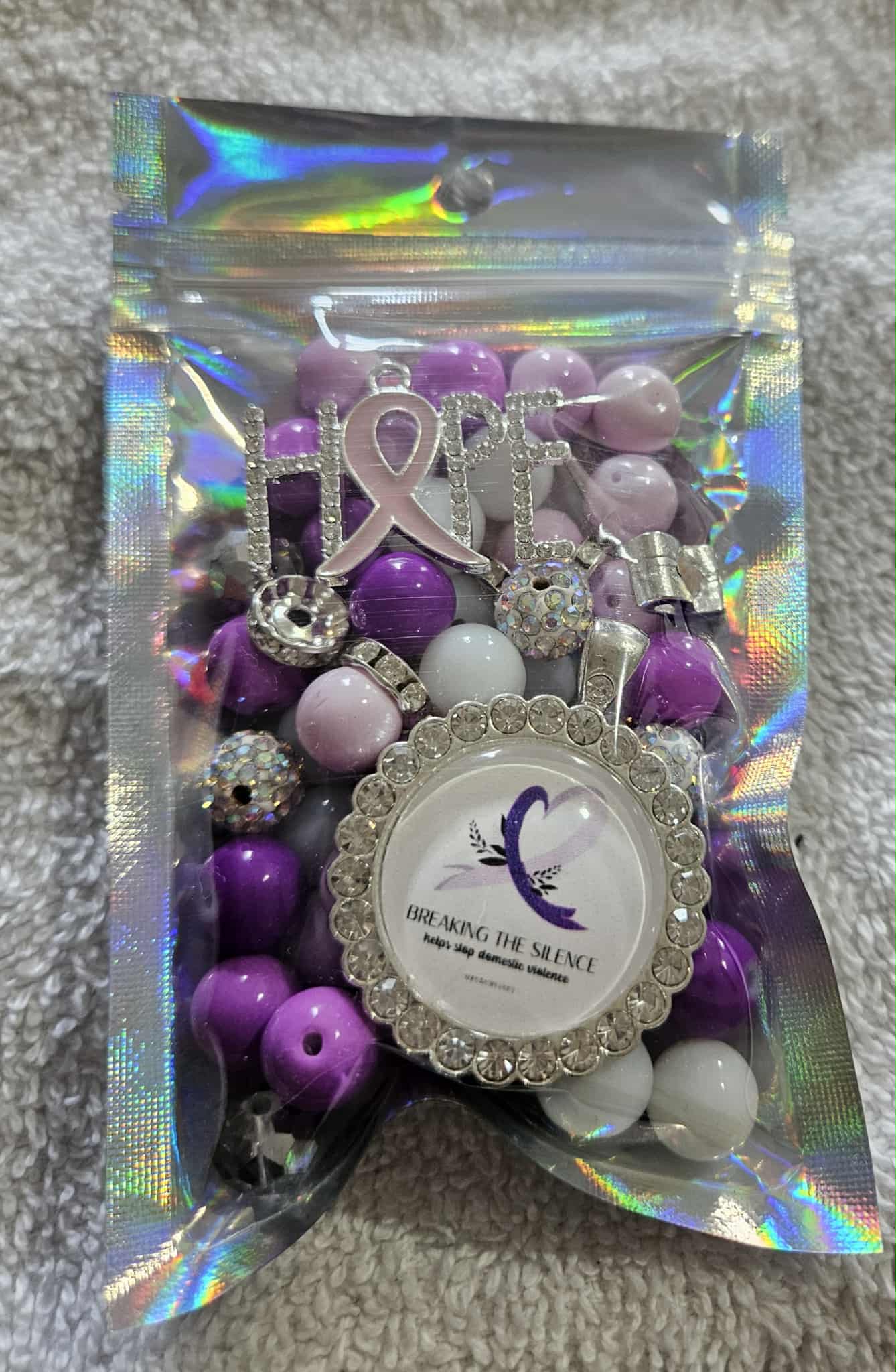 Breast cancer two stack 10mm bead pack/each