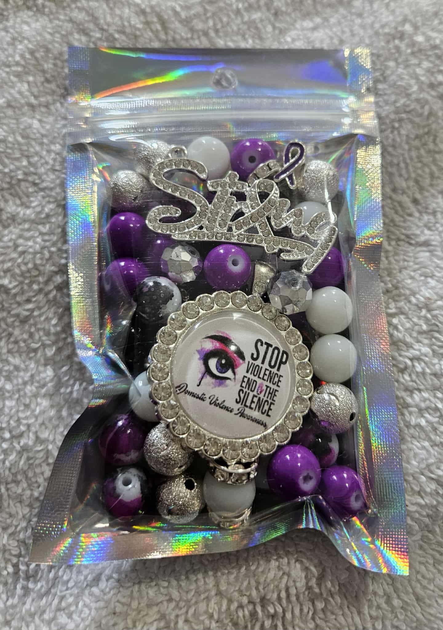 Breast cancer two stack 10mm bead pack/each